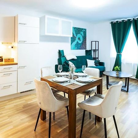 City Apartment Top Location, Quiet And Cozy Ideal To Relax Or Work Wien Eksteriør billede