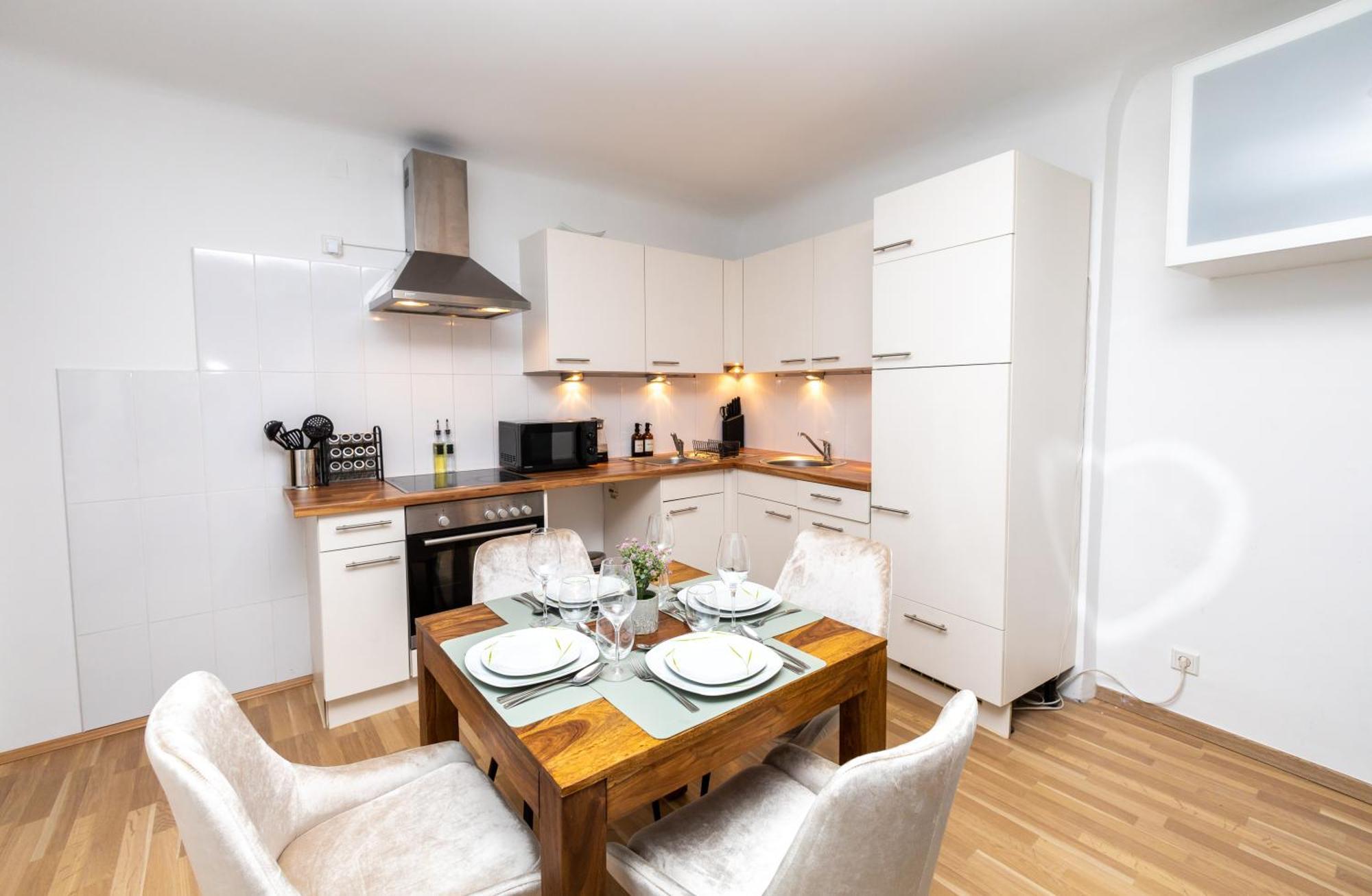 City Apartment Top Location, Quiet And Cozy Ideal To Relax Or Work Wien Eksteriør billede