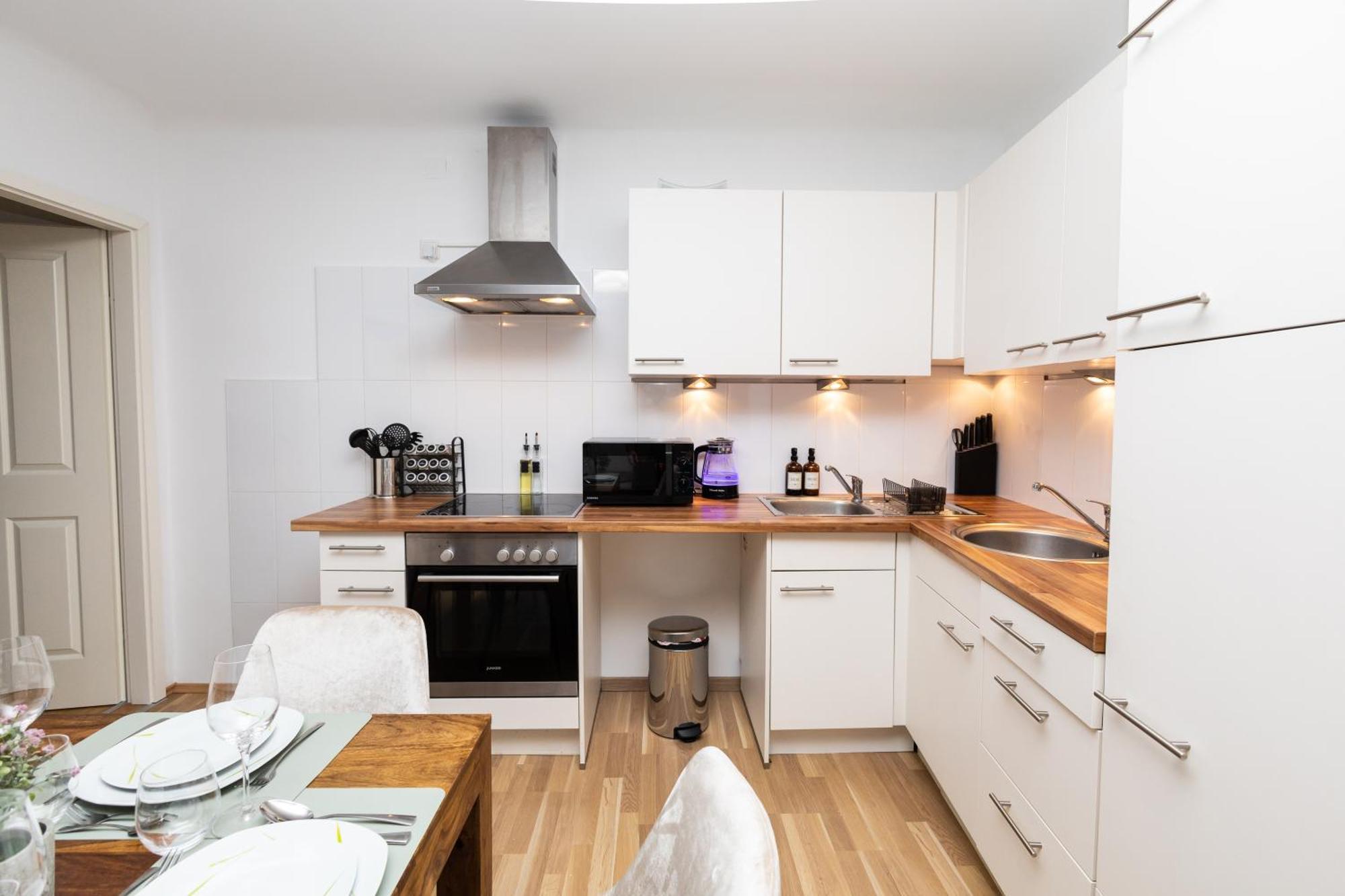 City Apartment Top Location, Quiet And Cozy Ideal To Relax Or Work Wien Eksteriør billede