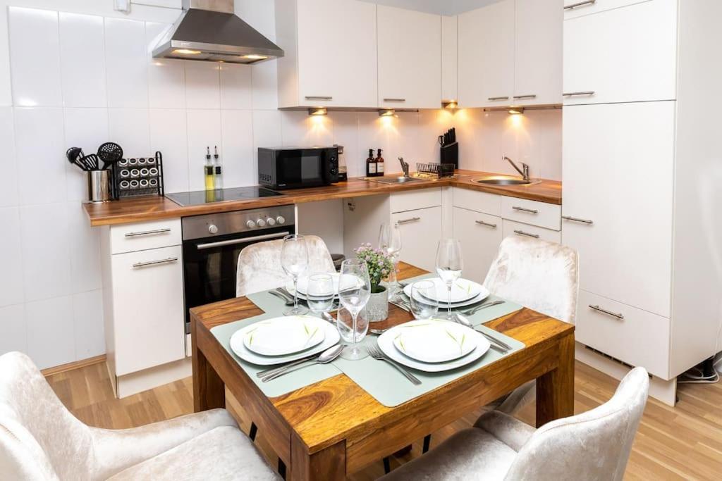 City Apartment Top Location, Quiet And Cozy Ideal To Relax Or Work Wien Eksteriør billede