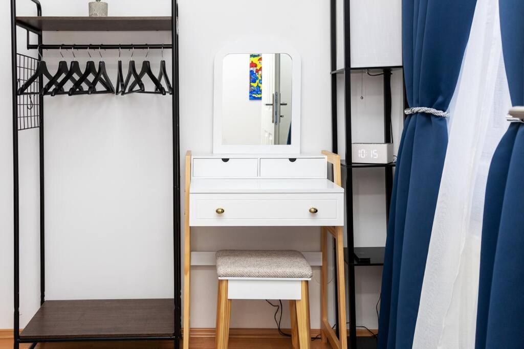 City Apartment Top Location, Quiet And Cozy Ideal To Relax Or Work Wien Eksteriør billede