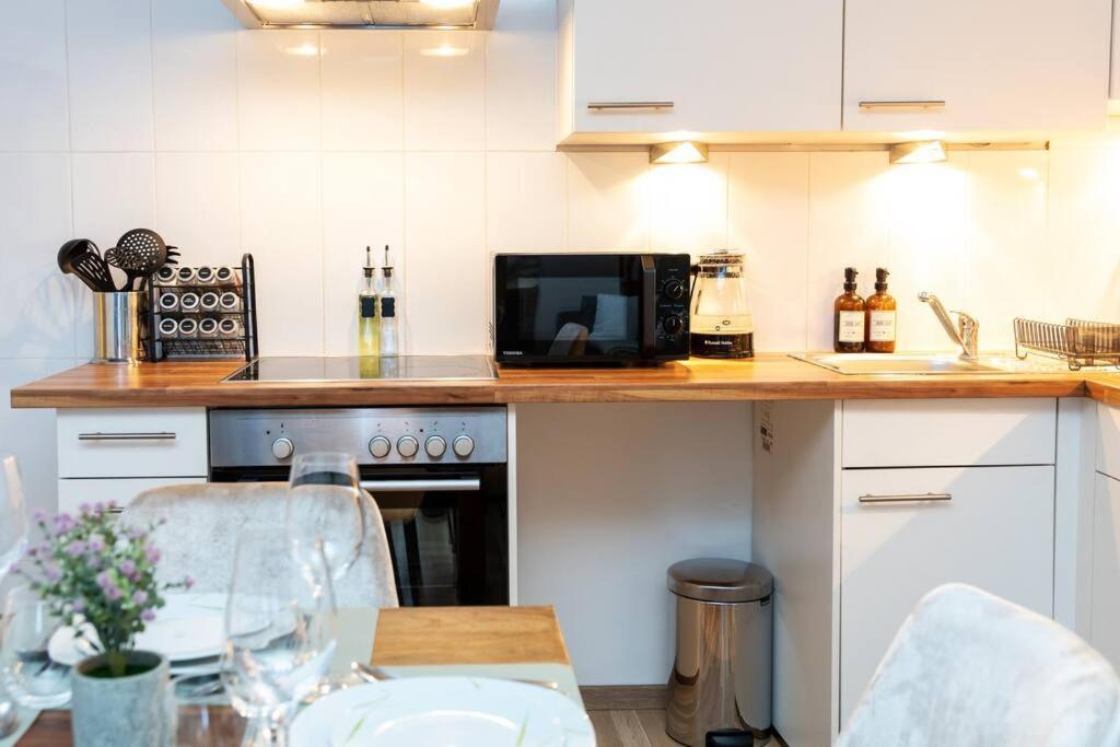 City Apartment Top Location, Quiet And Cozy Ideal To Relax Or Work Wien Eksteriør billede