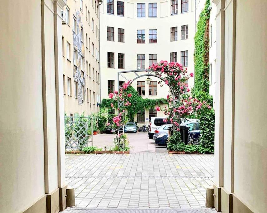 City Apartment Top Location, Quiet And Cozy Ideal To Relax Or Work Wien Eksteriør billede