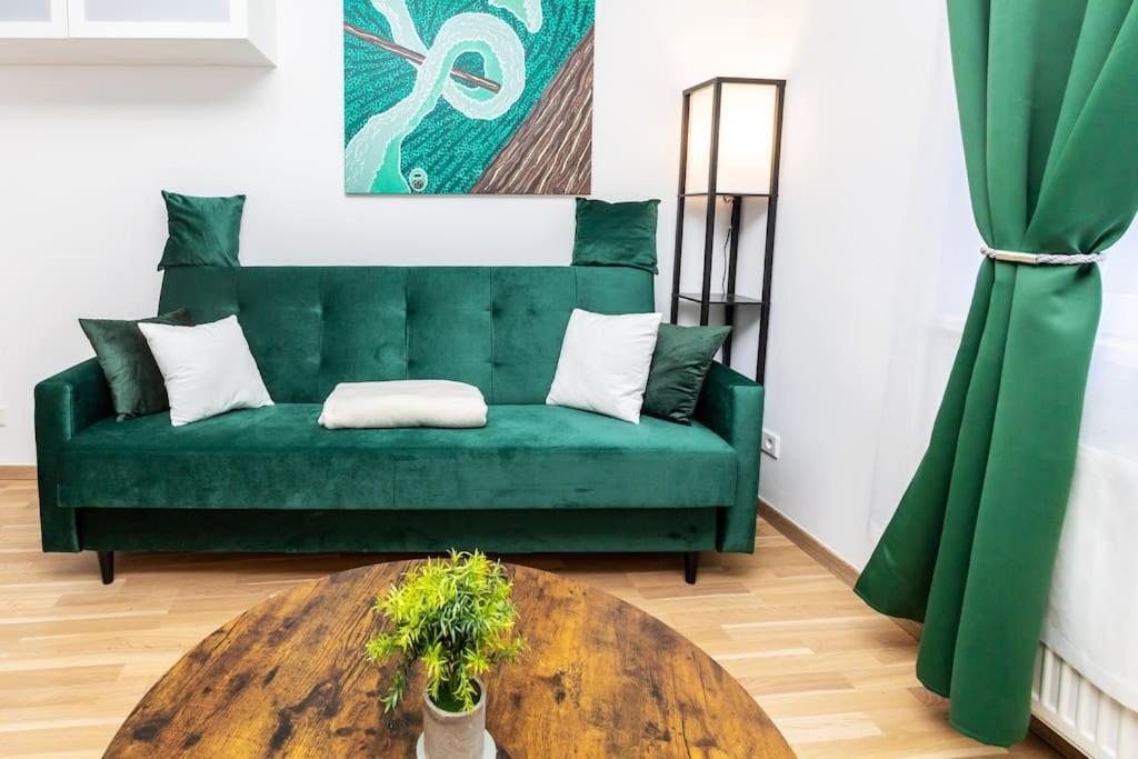 City Apartment Top Location, Quiet And Cozy Ideal To Relax Or Work Wien Eksteriør billede